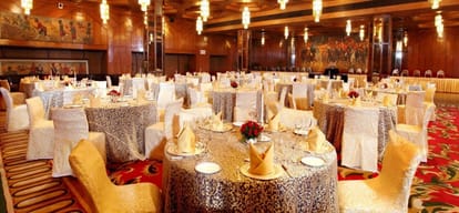 140 restaurants and pubs of Delhi correct their flaws befor new year celebration otherwise...