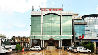 driver of kanha continental hotel also millionaire
