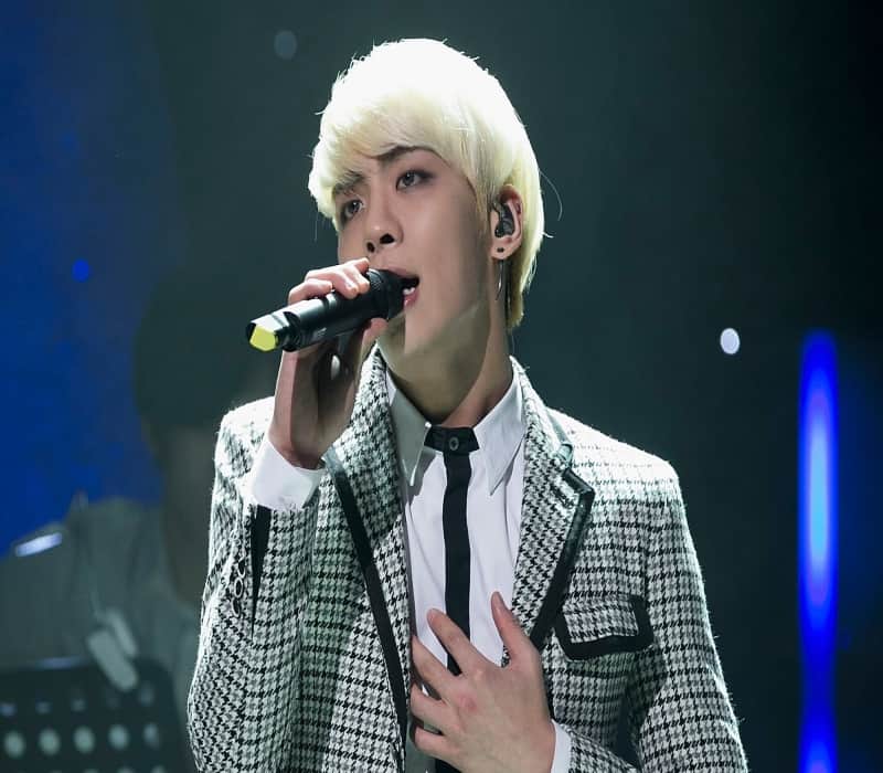 south korea pop band star Kim Jong hyun dies at 28
