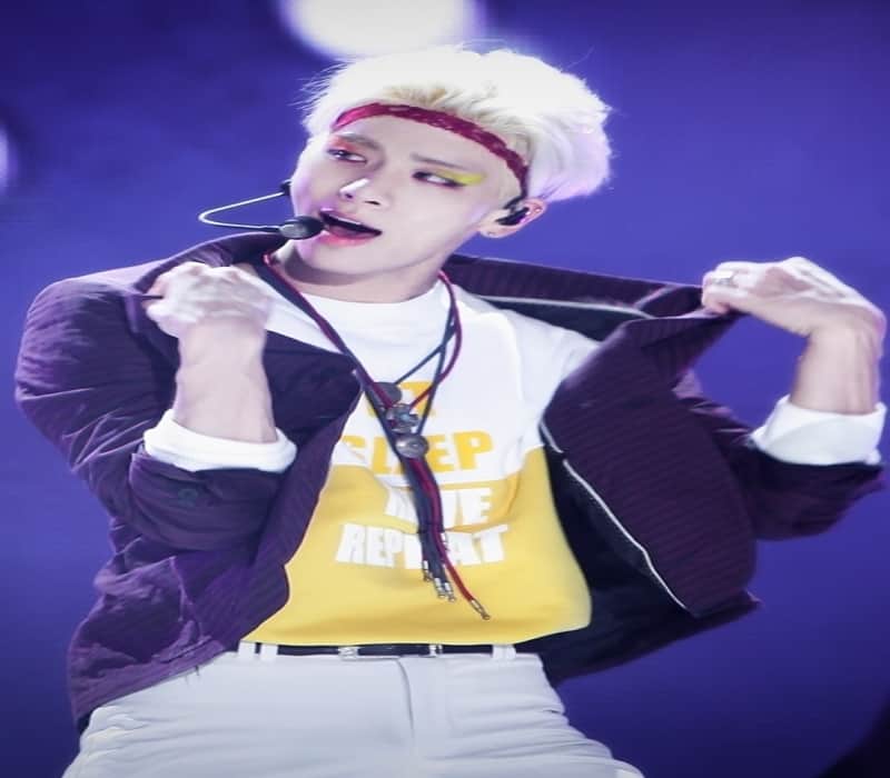 south korea pop band star Kim Jong hyun dies at 28