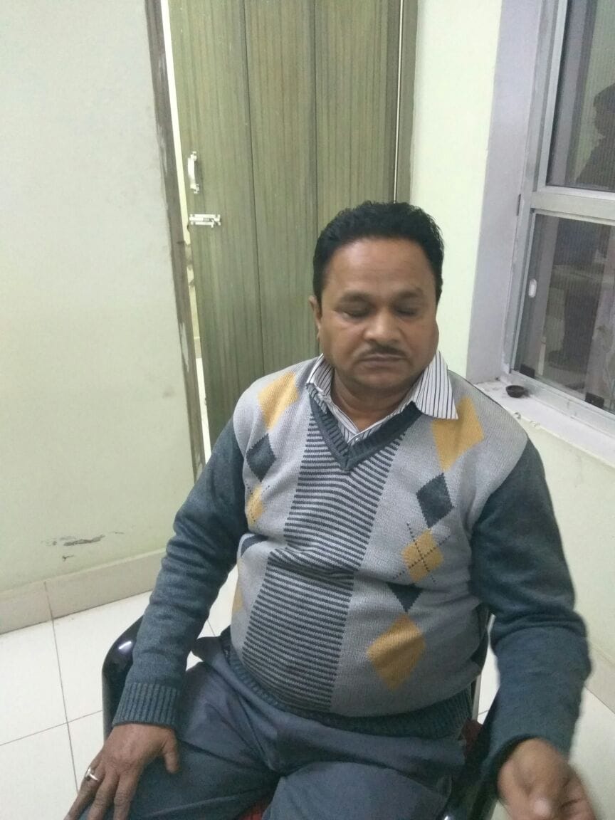 Rajasthan Navodaya Vidyalaya's Vice Principal arrested for taking bribe in alwar by acb