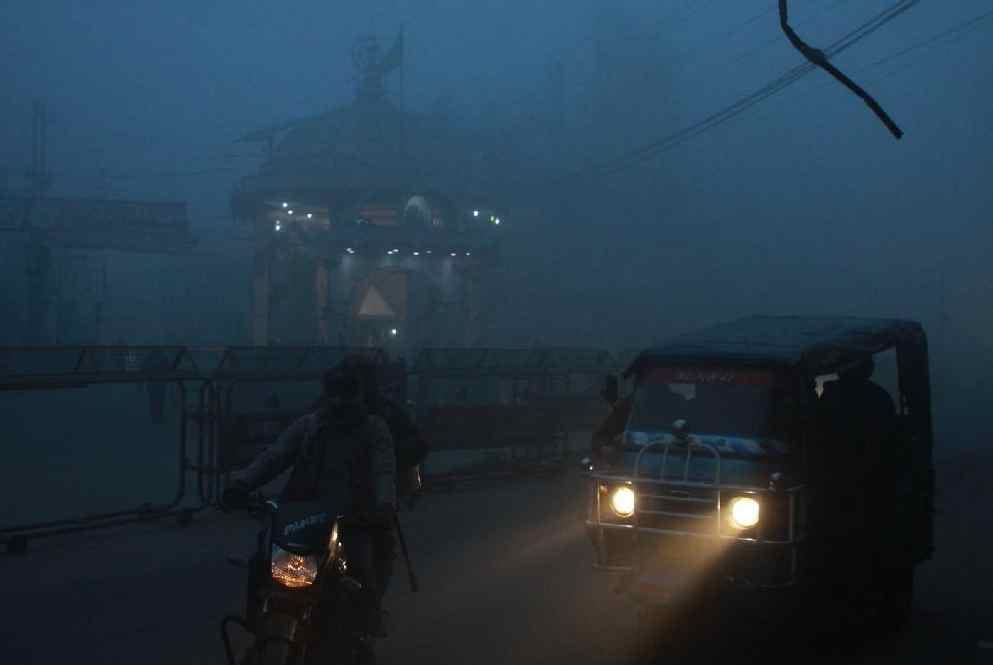 City looms fog sheet, Amanan Behal