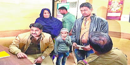 Wife to save husband, woman injured by firing