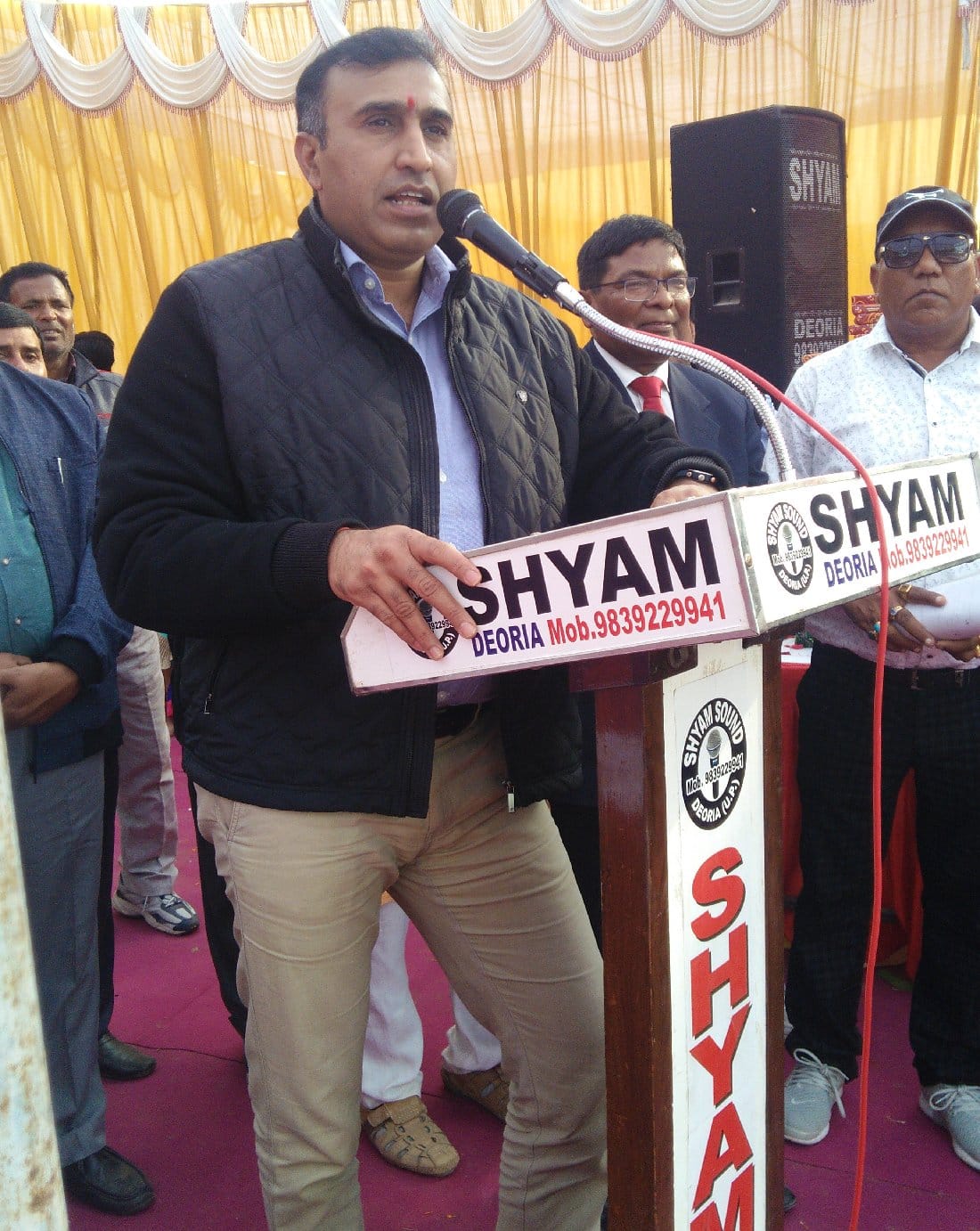 शिक्षा के प्रसार से ही गांवों का विकास संभव-मंडलायुक्त