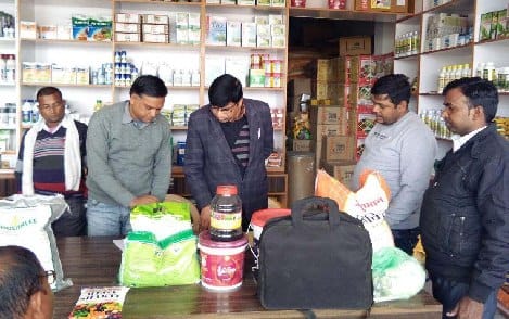 खाद दुकानों पर छापामारी, हड़कंप