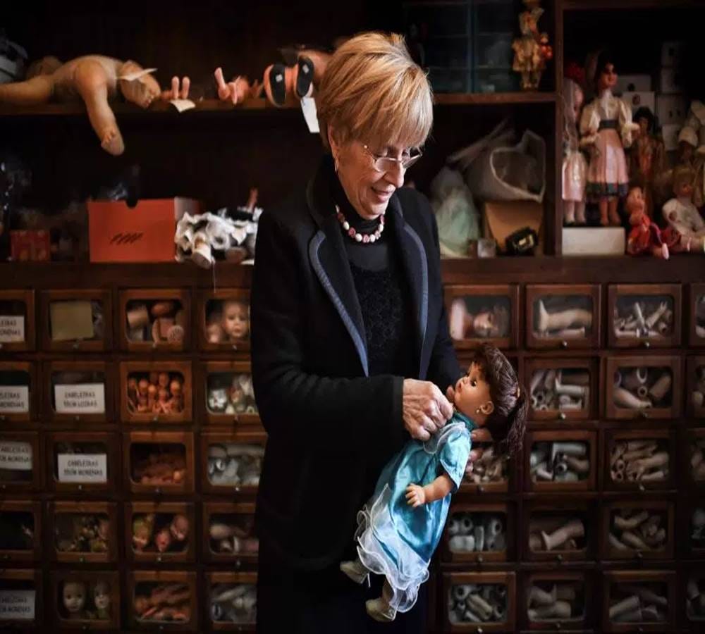 Creepy pictures reveal the inside of doll hospital at portugal