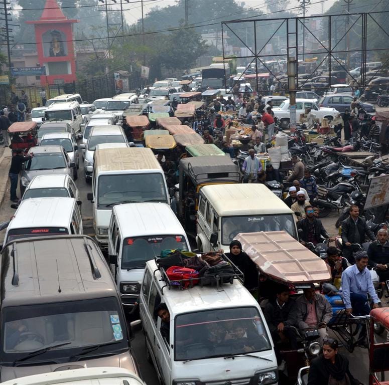 Aligarh lawyers make Jaam after stolen the bike 