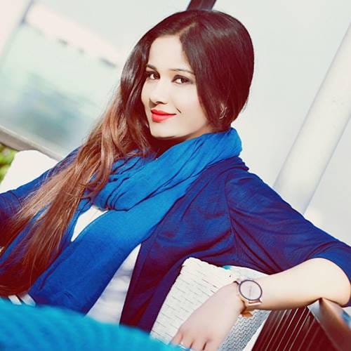 Bigg Boss 11:  Mehjabi is looking fair and gorgeous with her husband in this pics