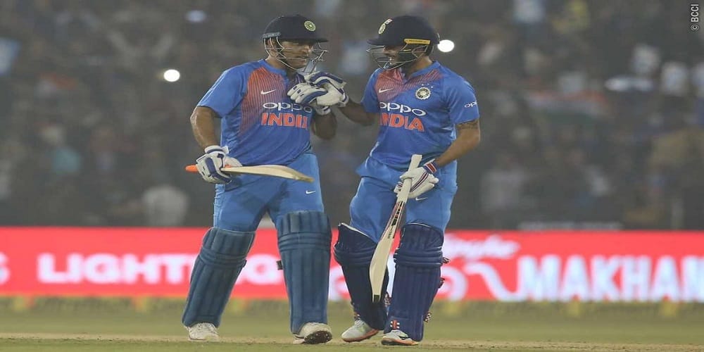 kl rahul gives strong reply on ms dhonis form question