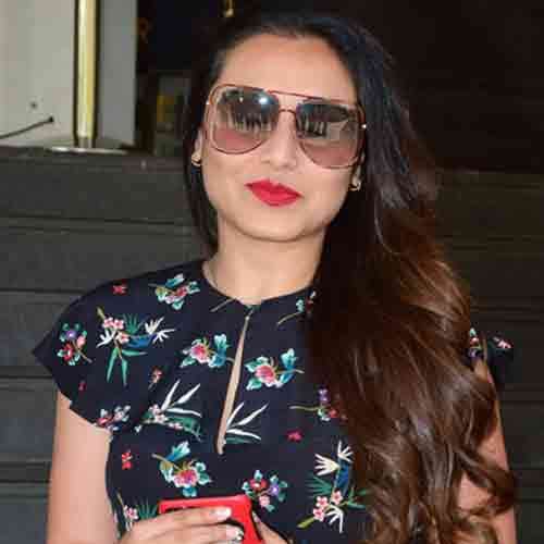rani mukerji daughter adira chopra keep away from glamour world
