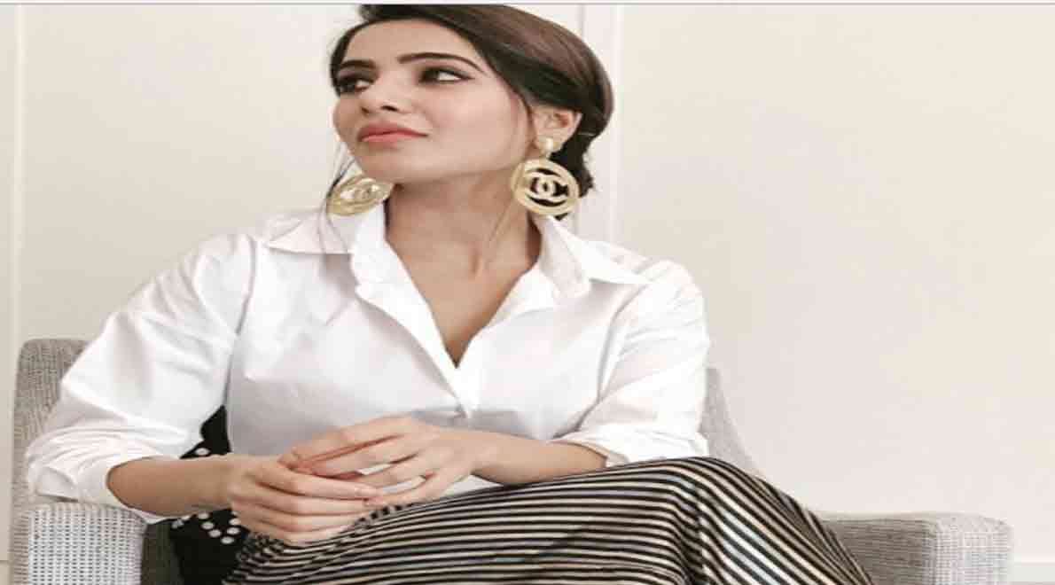 nagarjuna daughter in law samantha wear 3400 rs dress at an event 