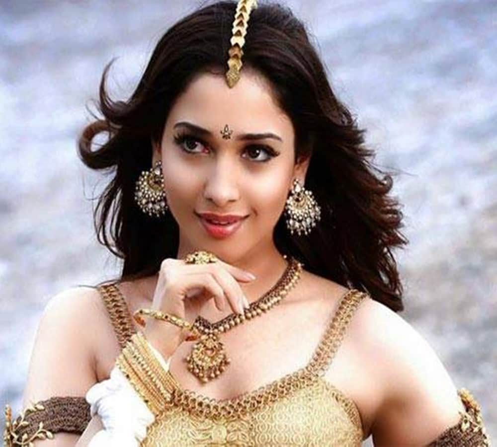 This is the truth of Tamannaah Bhatia picture buying jewelery for marriage