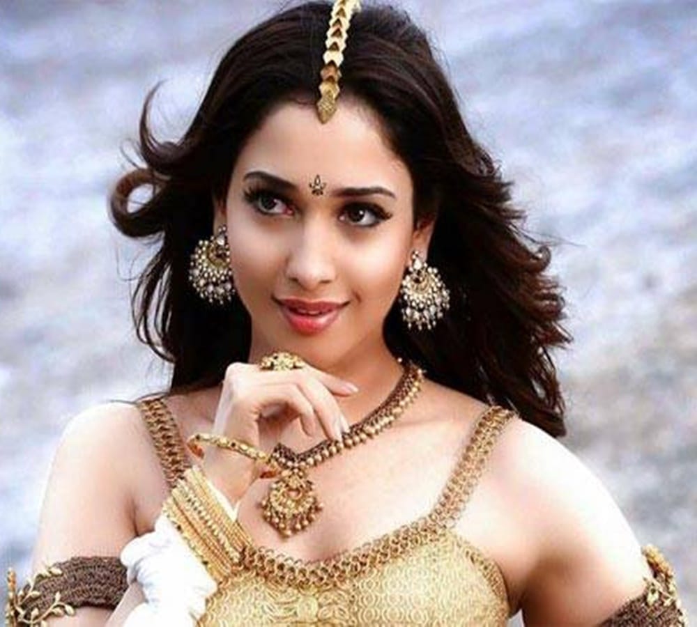 This is the truth of Tamannaah Bhatia picture buying jewelery for marriage