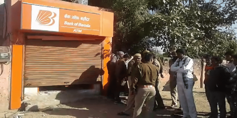 ATM robbery in ajmer, theft ten lakh