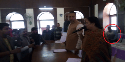rajasthan alwar- public representatives insulted national anthem in alwar 