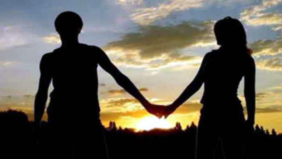 girl killed herself when family know about love relationship