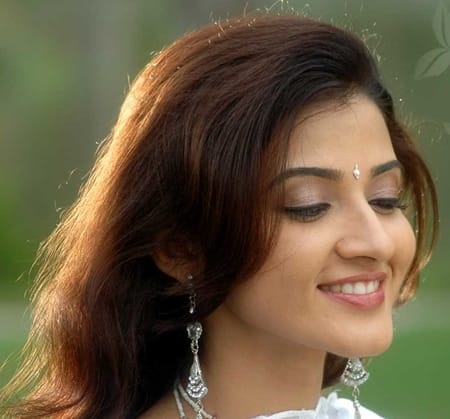 film actress suhasi dhami in lucknow