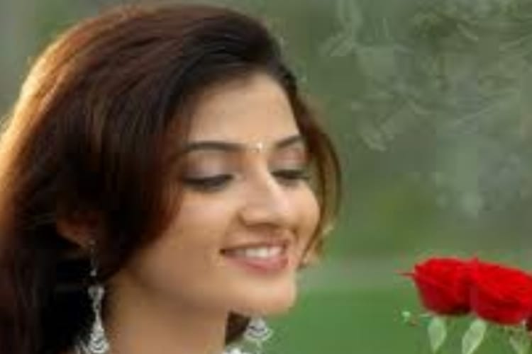 film actress suhasi dhami in lucknow
