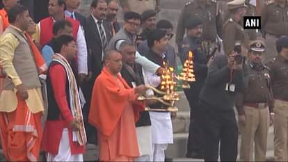 Watch: CM Yogi performs 'Ganga Aarti' at Patthar Ghat