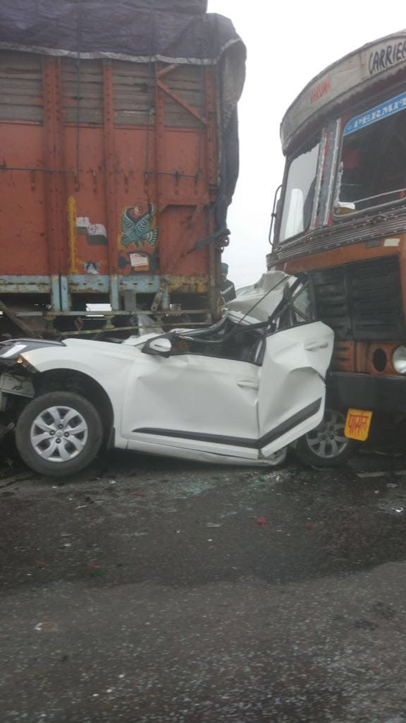 heavy cold wave in punjab, several vehicle collapse