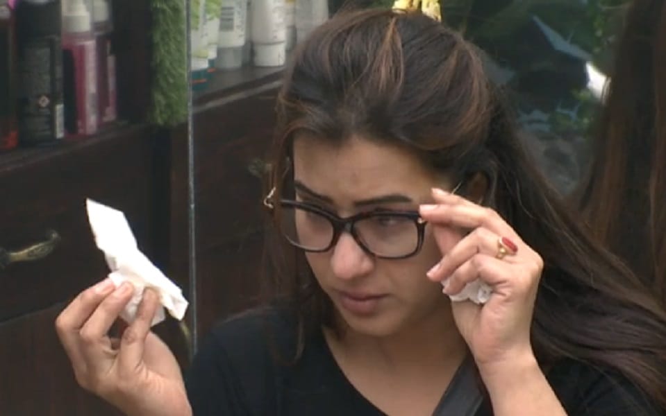 Bigg Boss 11 contestant Shilpa Shinde breaks down during captaincy task 