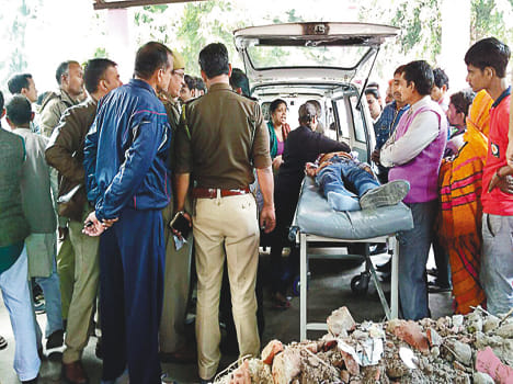 Student jump Yamuna, death