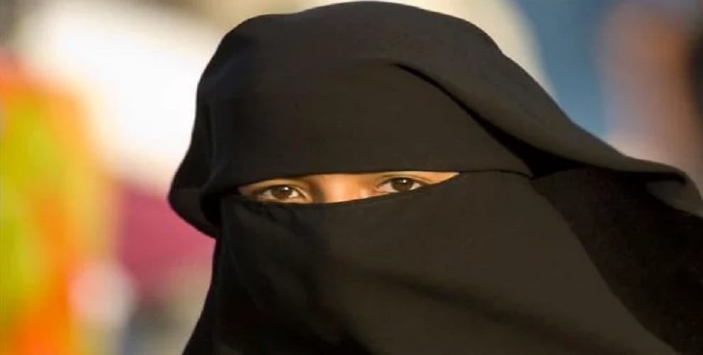 Husband to divorces wife, children for snatch, the threat