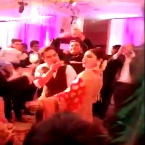 Anushka sharma dances with Shikhar Dhawan, Users gives such comments 