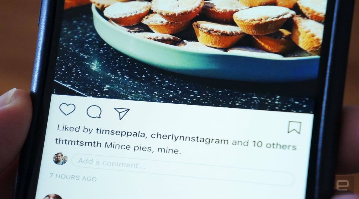 Instagram brings two features, adds comment box and live video sharing
