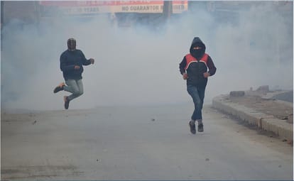 security forces recovered IED in Maloora on Srinagar 