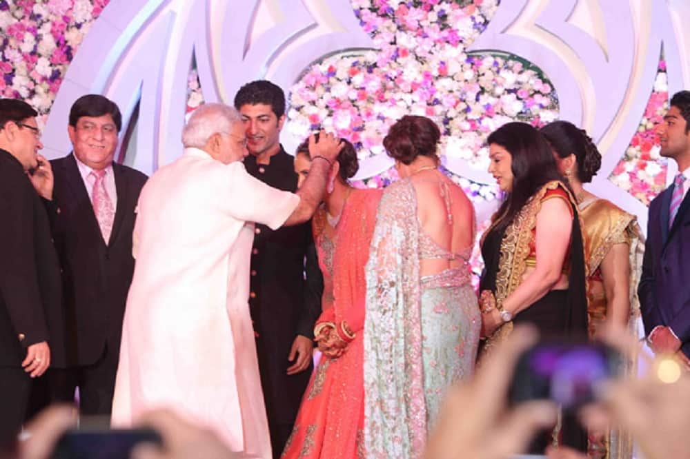 PM Modi Not only in the marriage of Virat-Anushka guest, he has also joined of these stars wedding