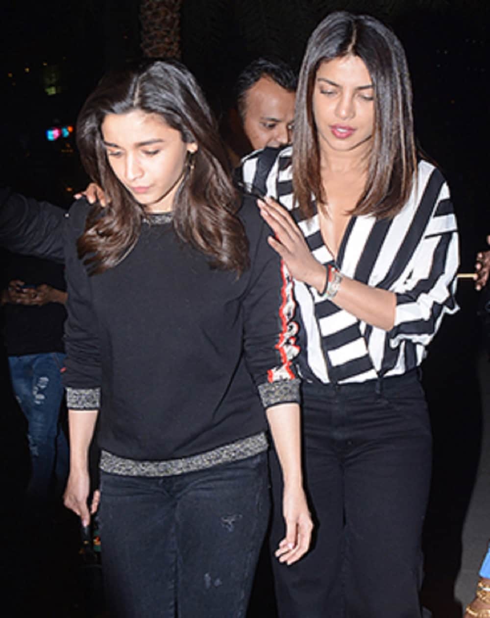 See pics Priyanka Chopra and alia bhatt just cannot stop laughing when they hangs together 