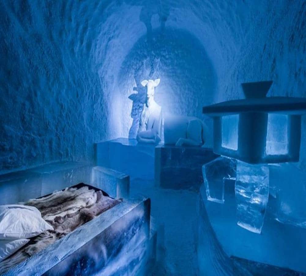 Reveals Incredible Art of Swedens Ice Hotel with These pictures