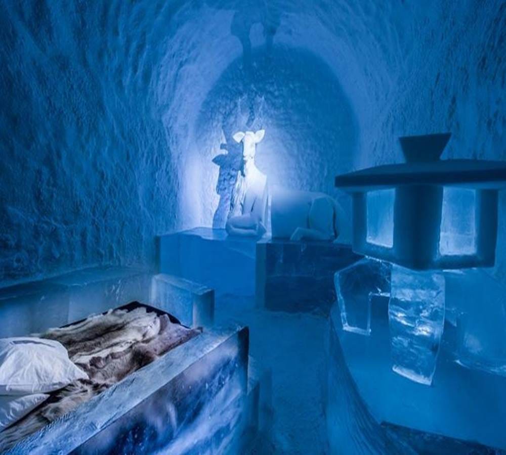 Reveals Incredible Art of Swedens Ice Hotel with These pictures