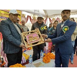 प्रतियोगिता में विजेता छात्रों को किया गया पुरस्कृत