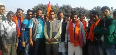 सलमान खान का पुतला फूंककर जताया विरोध