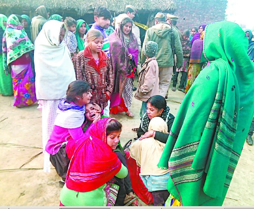 पशुबाड़ा में सोते समय ग्रामीण की धारदार हथियार से हत्या