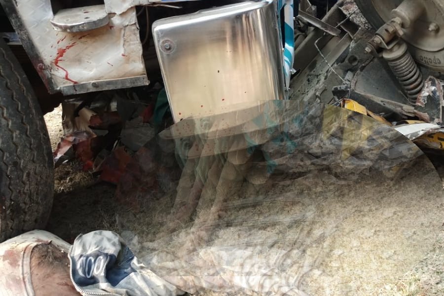 six died in an accident in sitapur.