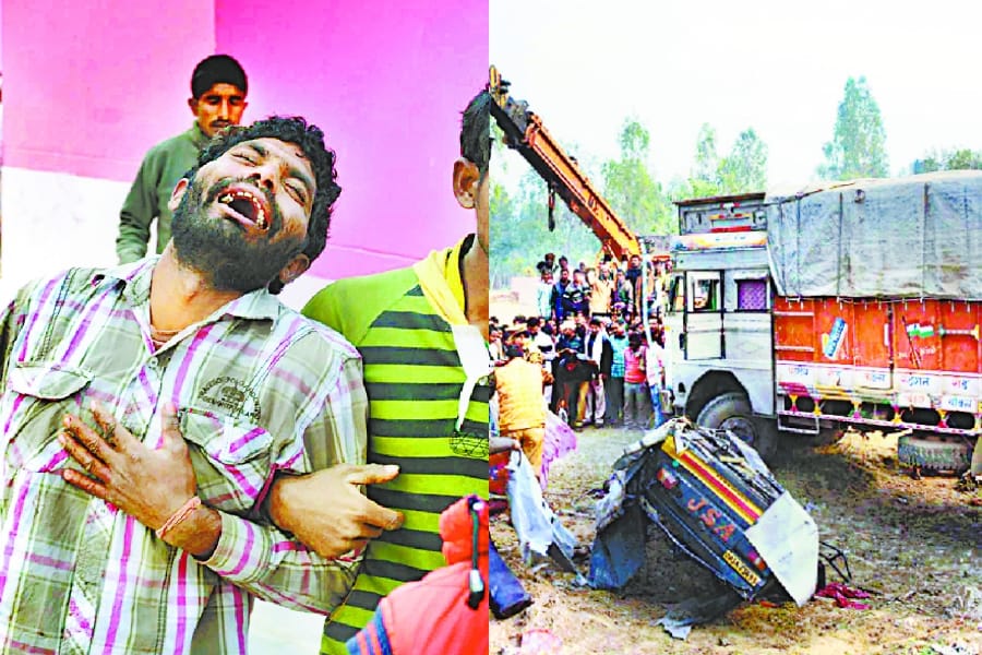 accident in sitapur becomes disastrous for victims families.