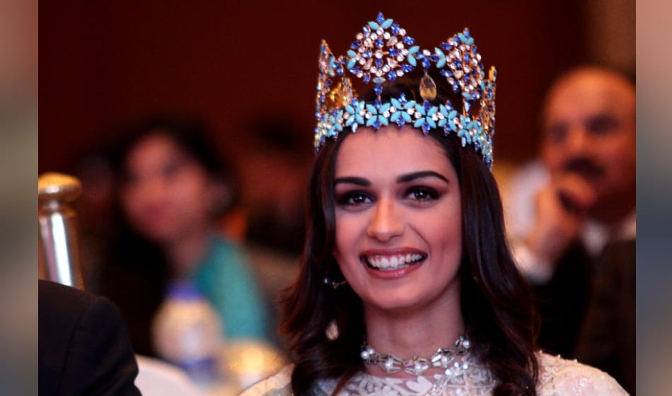 manushi chhillar attended six sigma healthcare summit in delhi