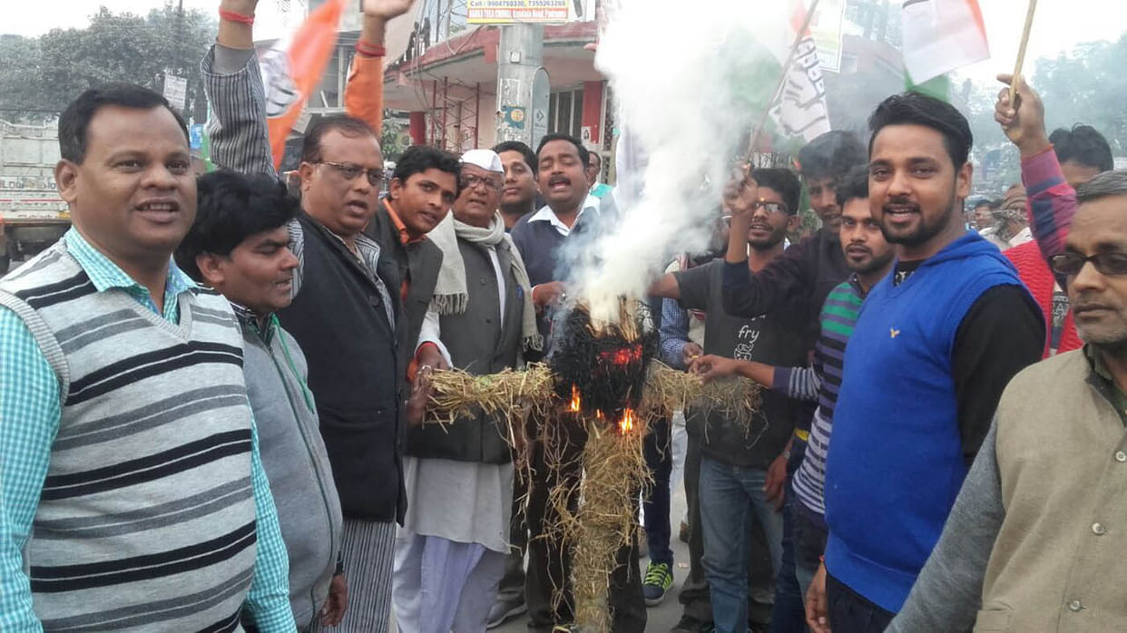 PM's effigy burns