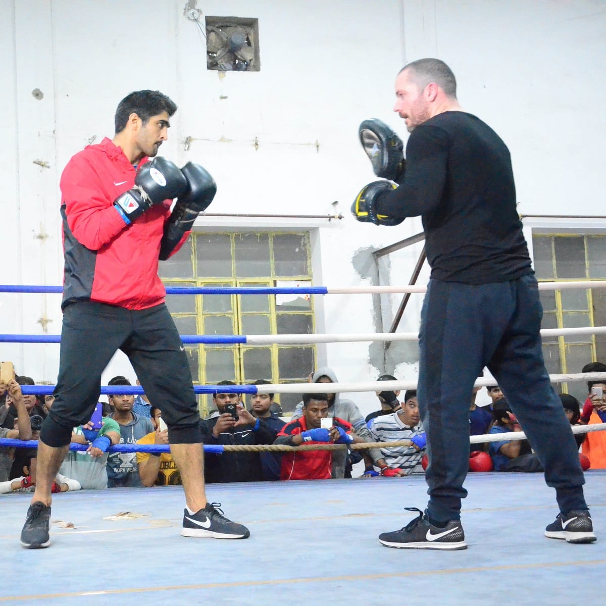 vijendra singh will face Ghanaian boxer ernest amuzu in rajasthan rumble 