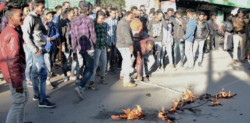 Blow the effigy of Salman