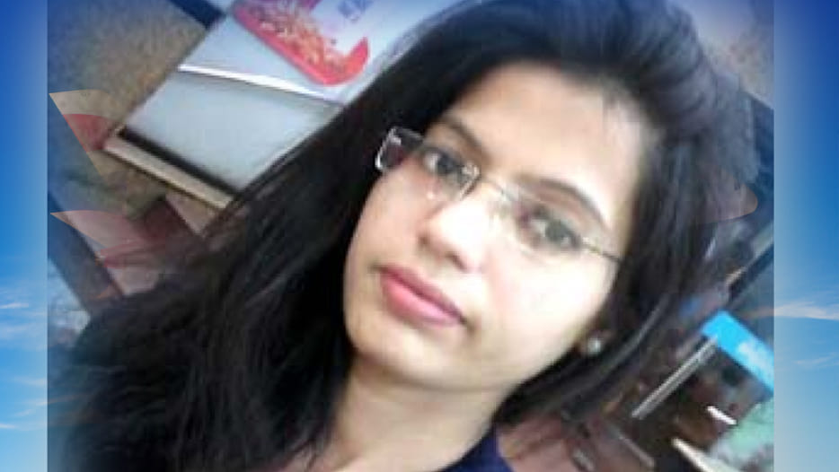 एयर होस्टेस मिशा सैनी की फाइल फोटो
