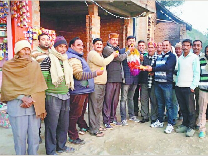 मुख्यमंत्री की घोषणा होते ही जिले में जश्न के साथ मायूसी 