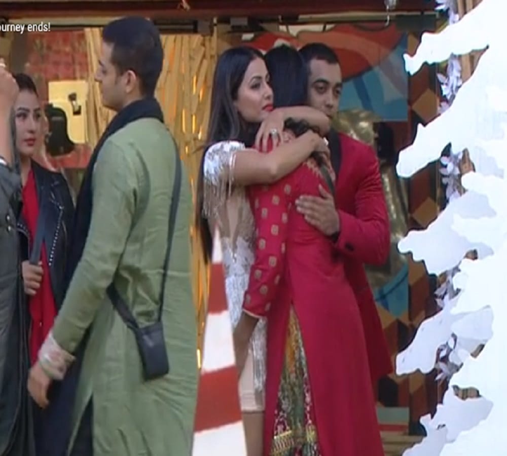 bigg boss contestant arshi khan fans are disappointed on salman 