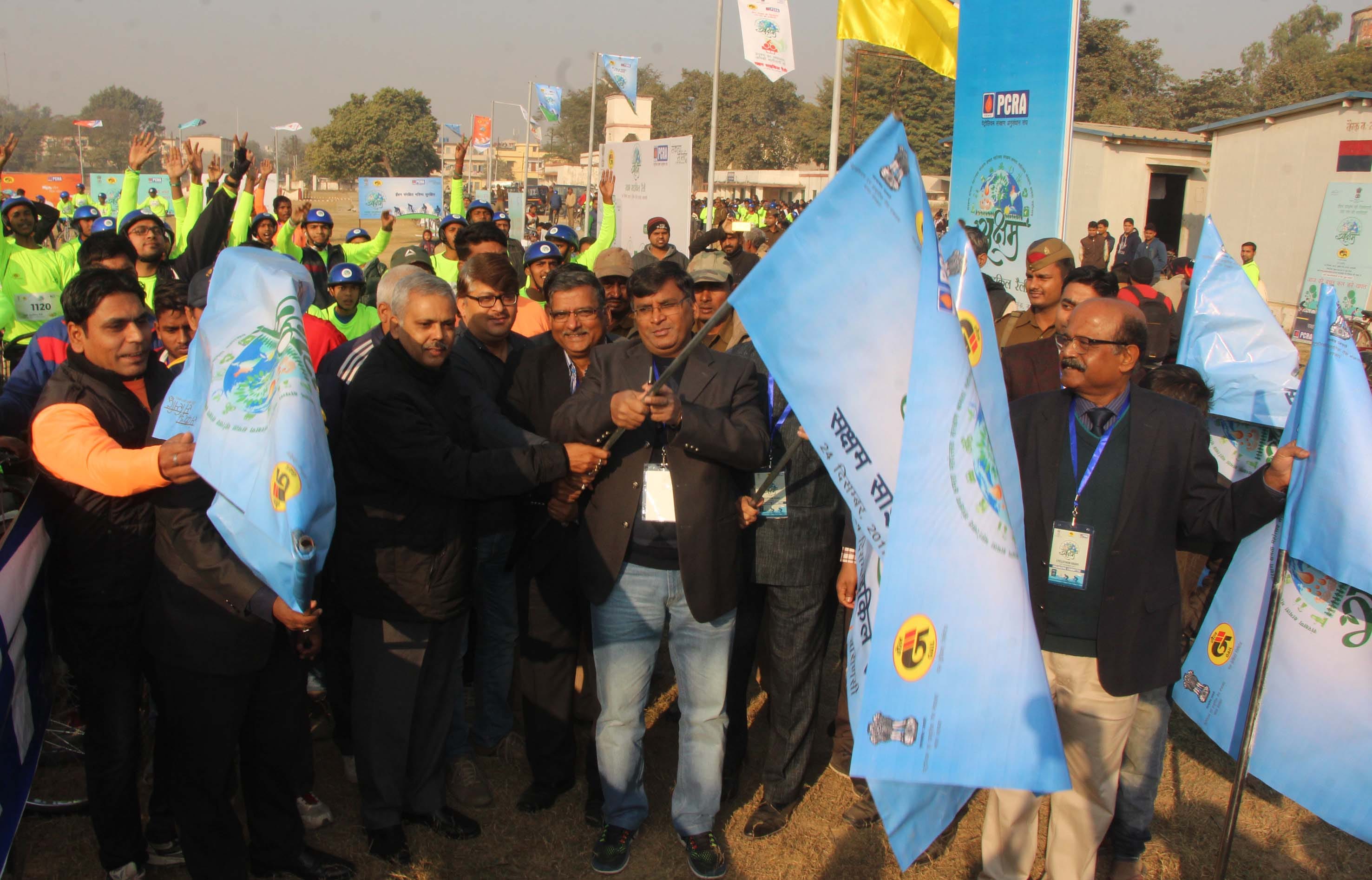 Cycle rally in varanasi for environmental protection