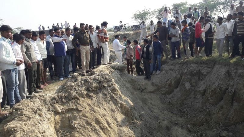 औंछा में ढाय गिरी, दबने से दो बालिकाओं की मौत