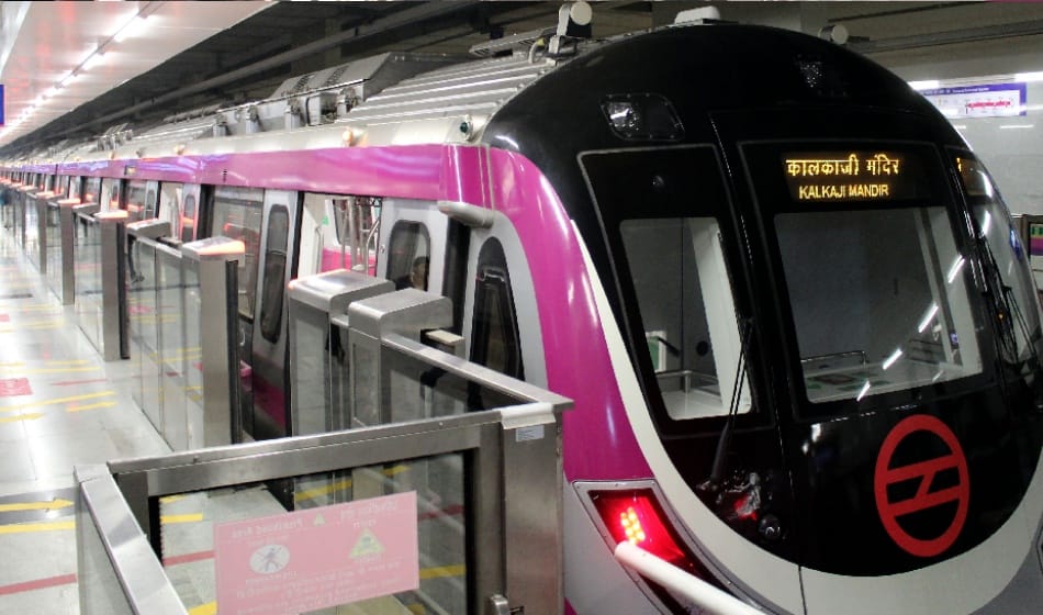view pics of new magenta line metro whose inauguration will be done by pm modi