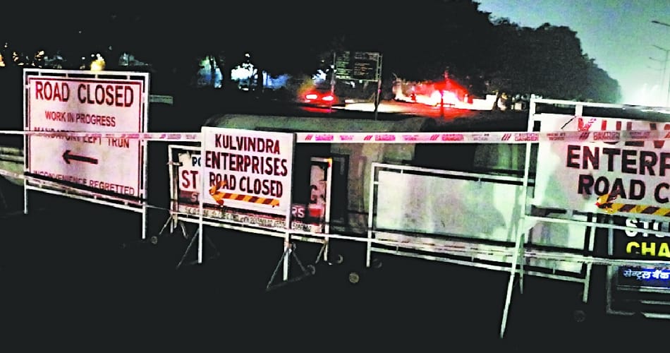 chandigarh road from matka chowk to sector 16 light point closed